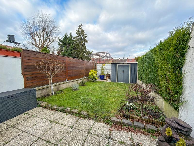 Maison - 97 m² - 5 pièces