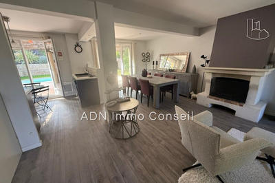 Maison - 94 m² - 4 pièces