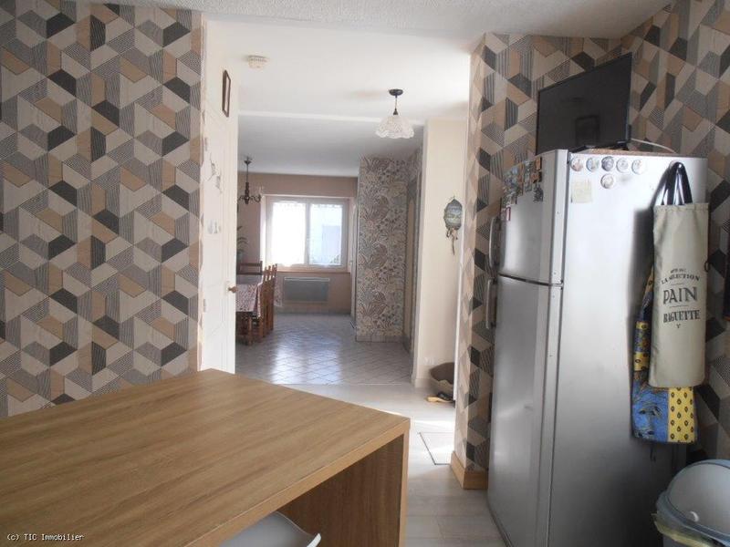 Propriété - 202 m² - 9 pièces