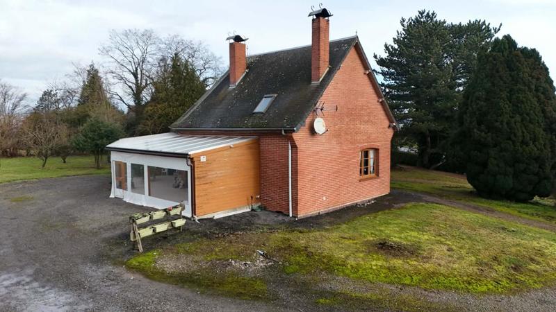 Maison - 270 m² - 10 pièces