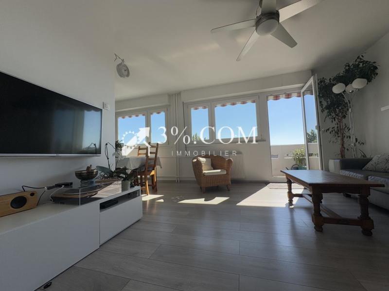 Appartement - 96 m² - 5 pièces