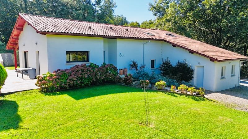 Maison - 185 m² - 5 pièces