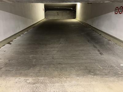 Parking / Garage - 18 m²