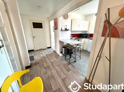 Chambre - 11 m² - 1 pièce