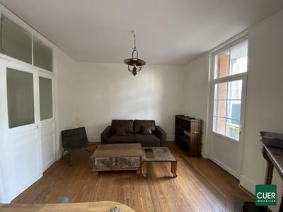 Appartement - 80 m² - 3 pièces