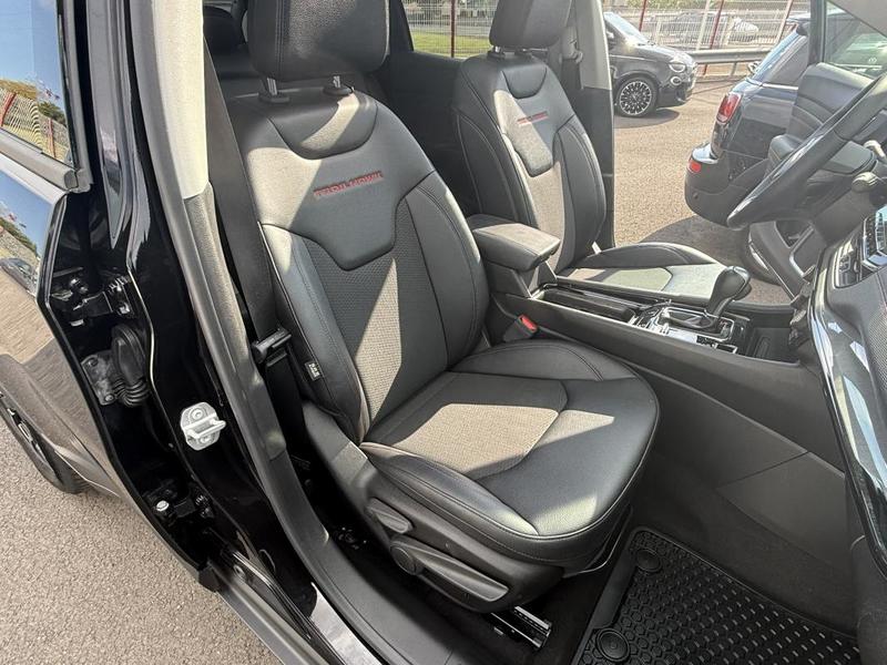 Jeep Compass 4xe 240 trailhawk toit ouvrant