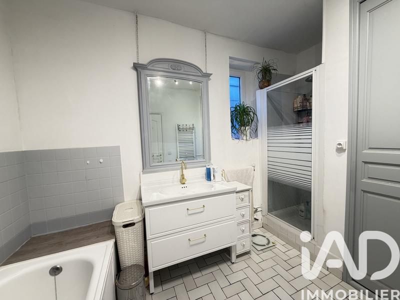 Maison - 165 m² - 8 pièces