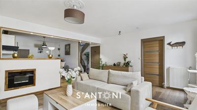 Maison - 142 m² - 6 pièces