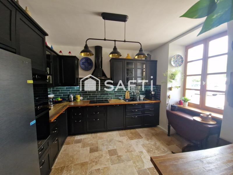 Maison - 165 m² - 6 pièces