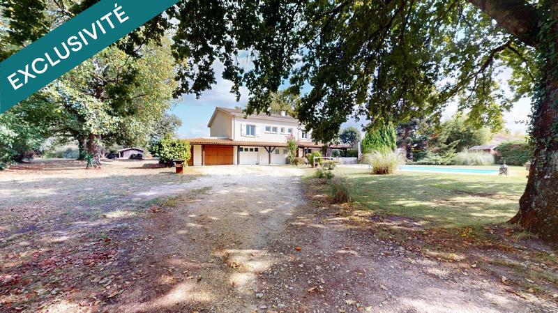 Maison - 203 m² - 7 pièces