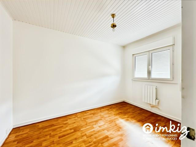 Maison - 93 m² - 5 pièces