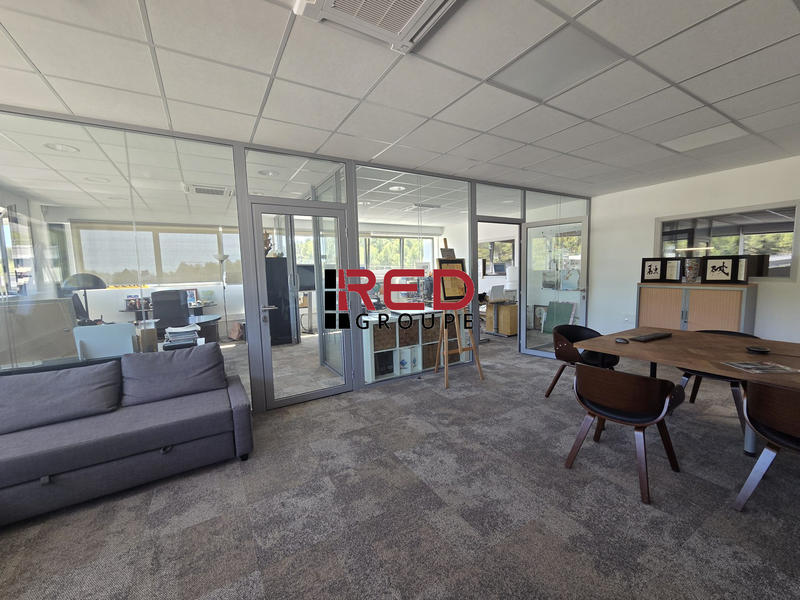 Local d'activités - 363 m²