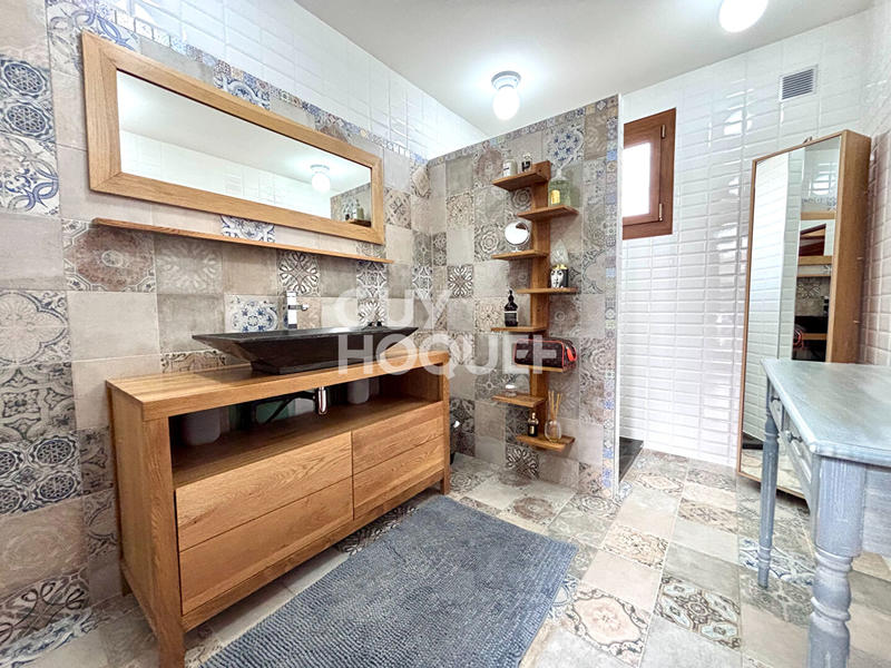 Maison - 136 m² - 6 pièces