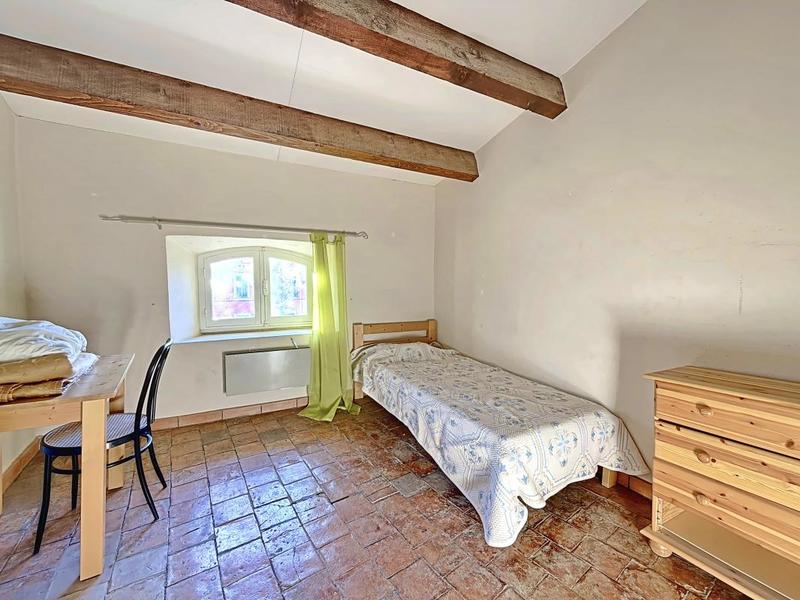 Maison - 204 m² - 7 pièces