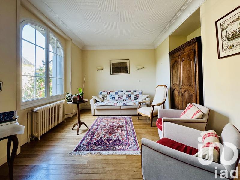 Maison de ville - 196 m² - 9 pièces