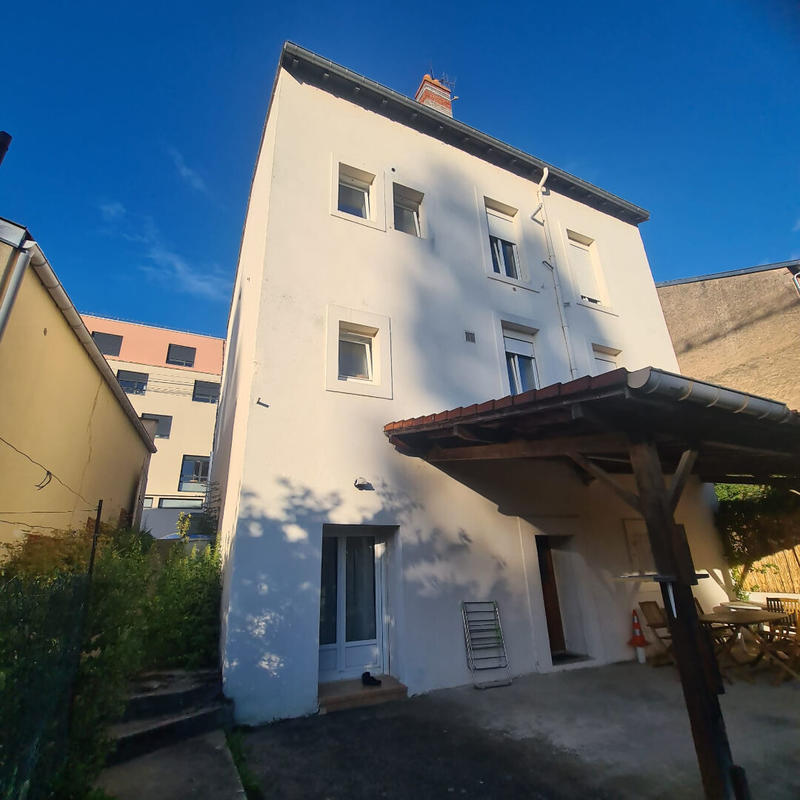 Immeuble - 184 m² - 9 pièces