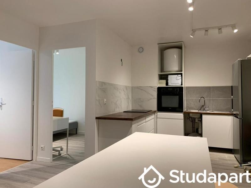 Chambre - 99 m² - 1 pièce