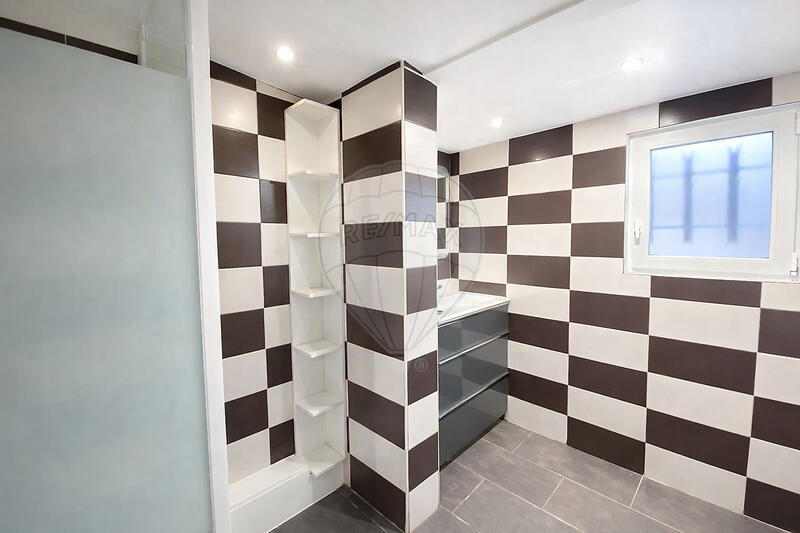 Appartement - 77 m² - 3 pièces