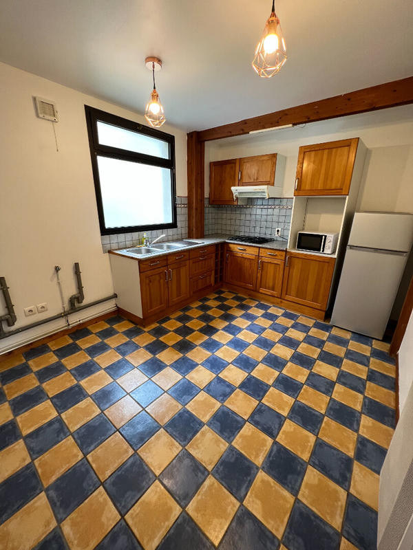 Appartement - 77 m² - 3 pièces