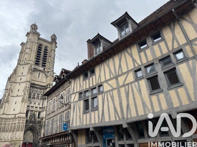 Appartement - 105 m² - 4 pièces