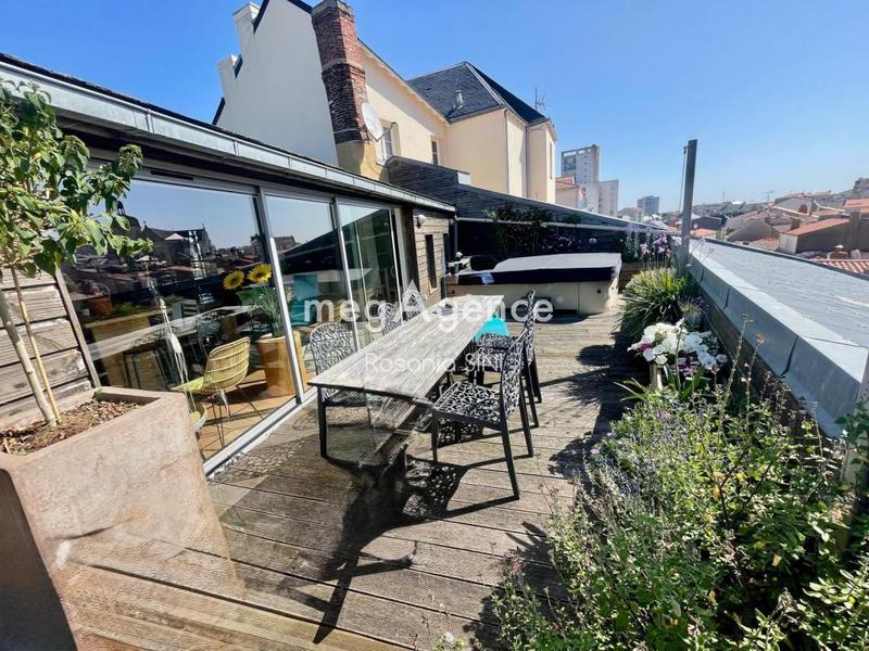 Appartement - 172 m² - 7 pièces