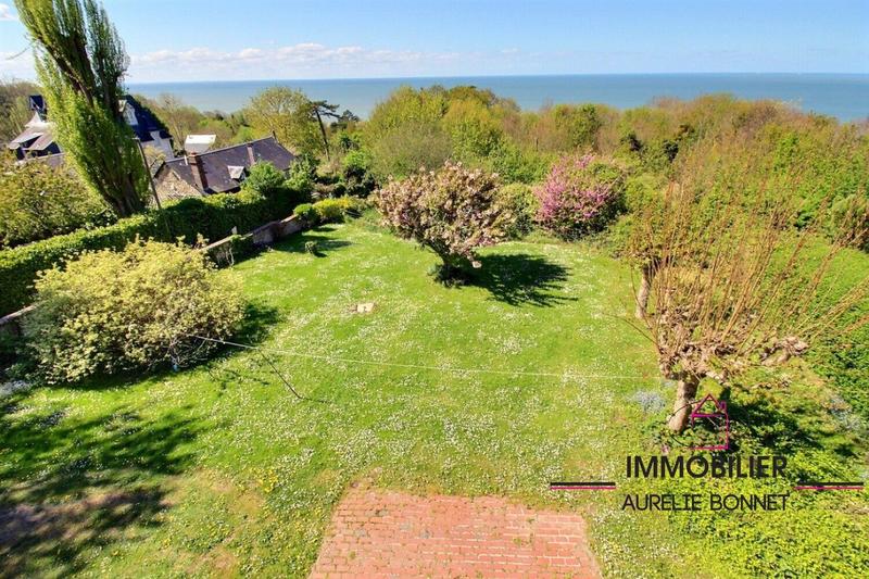 Maison - 182 m² - 8 pièces