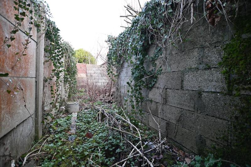 Maison - 289 m² - 2 pièces