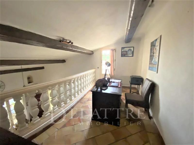 Villa - 190 m² - 9 pièces