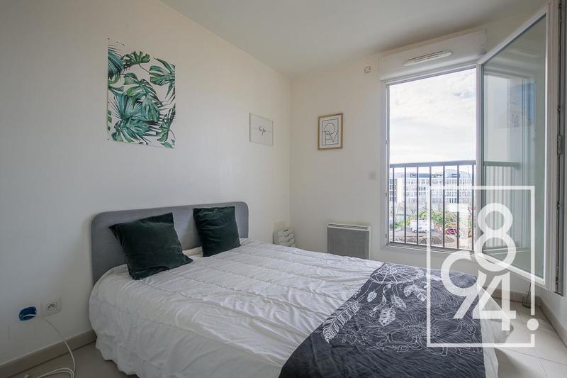 Appartement - 80 m² - 2 pièces