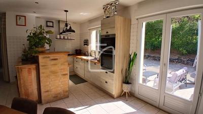 Maison - 144 m² - 7 pièces