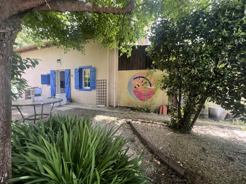 Maison - 320 m² - 9 pièces