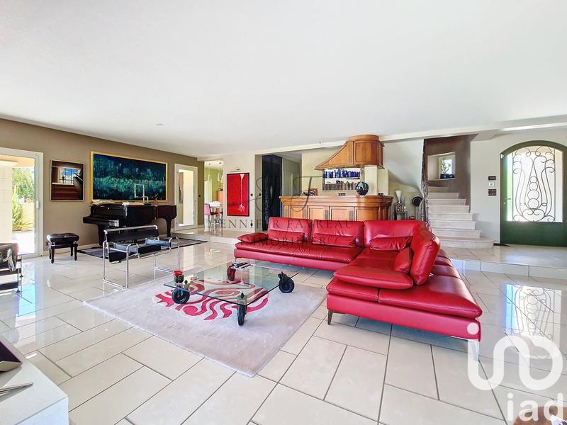 Maison de maîtres - 257 m² - 8 pièces