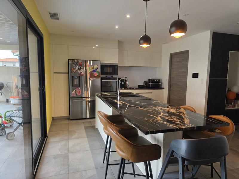 Maison contemporaine - 104 m² - 4 pièces