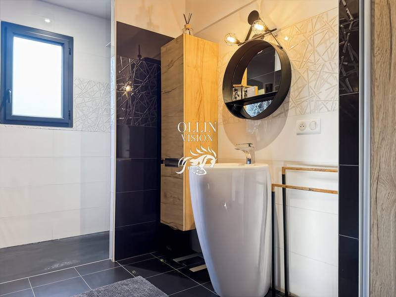 Villa - 175 m² - 6 pièces