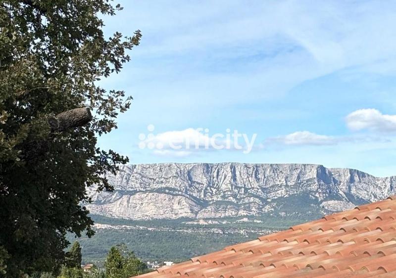 Maison - 80 m² - 3 pièces