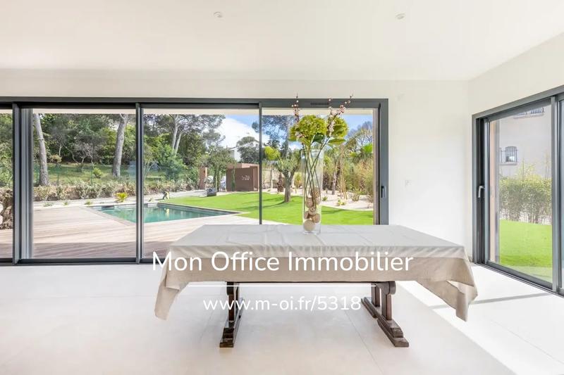 Maison - 291 m² - 8 pièces