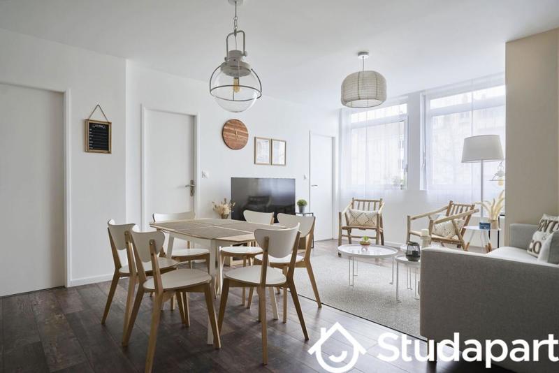 Chambre - 10 m² - 1 pièce