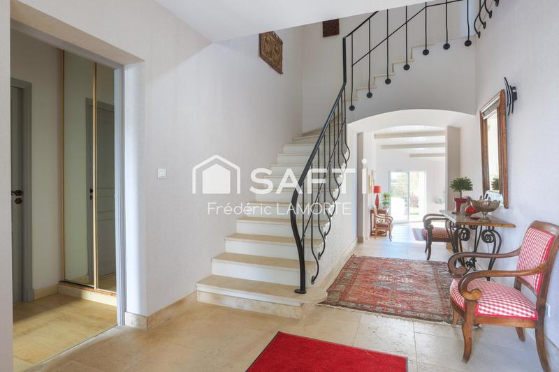 Maison - 194 m² - 7 pièces