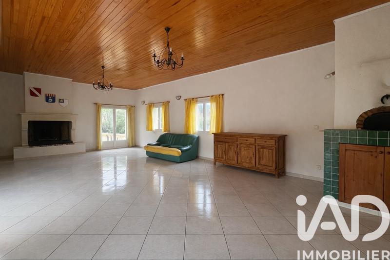 Maison - 254 m² - 11 pièces
