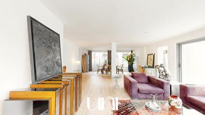 Maison - 152 m² - 8 pièces