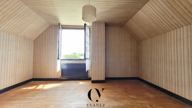 Maison - 136 m² - 7 pièces