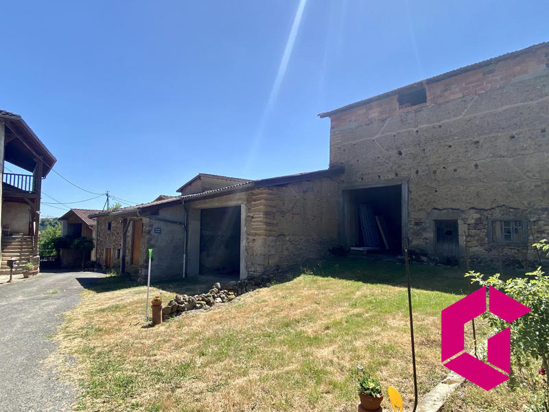 Maison ancienne - 170 m² - 4 pièces