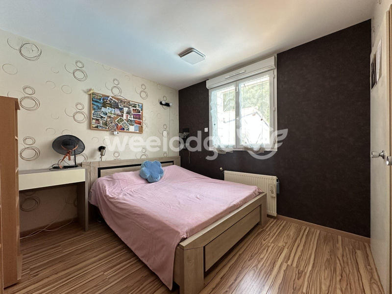 Maison - 184 m² - 7 pièces