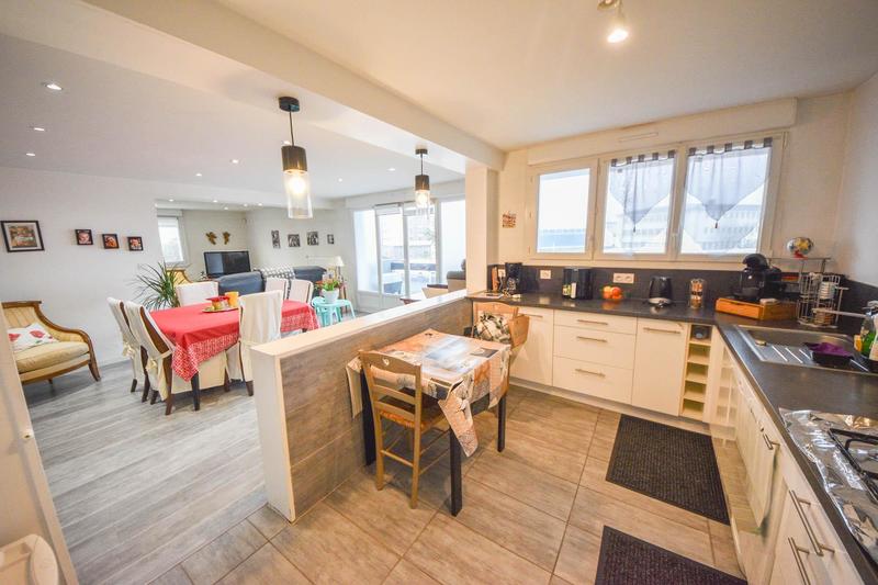 Appartement - 90 m² - 4 pièces