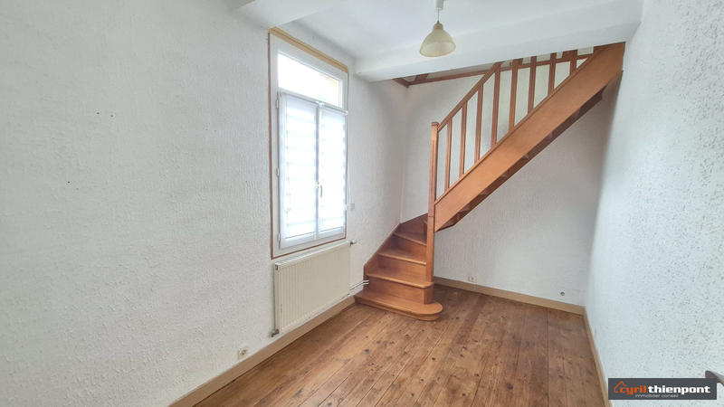 Maison - 90 m² - 5 pièces