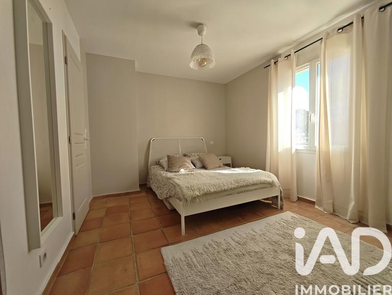 Maison - 200 m² - 7 pièces