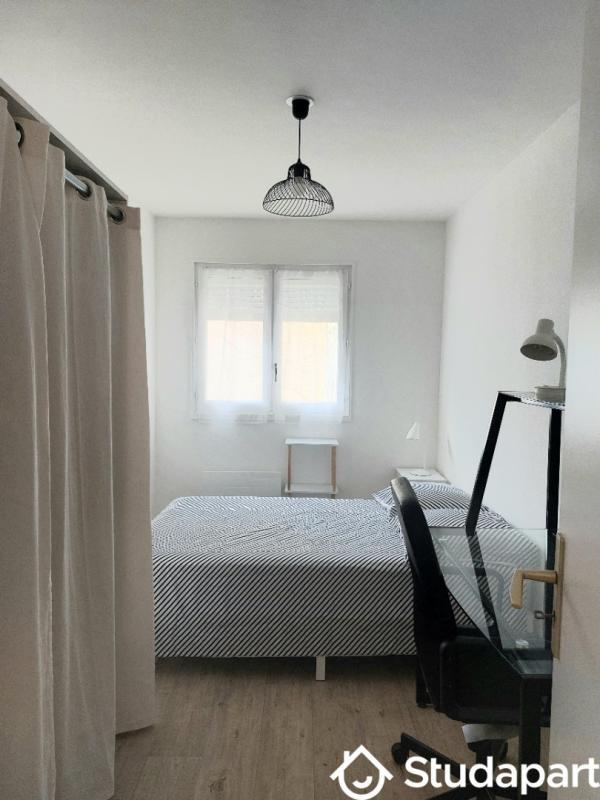 Chambre - 9 m² - 1 pièce