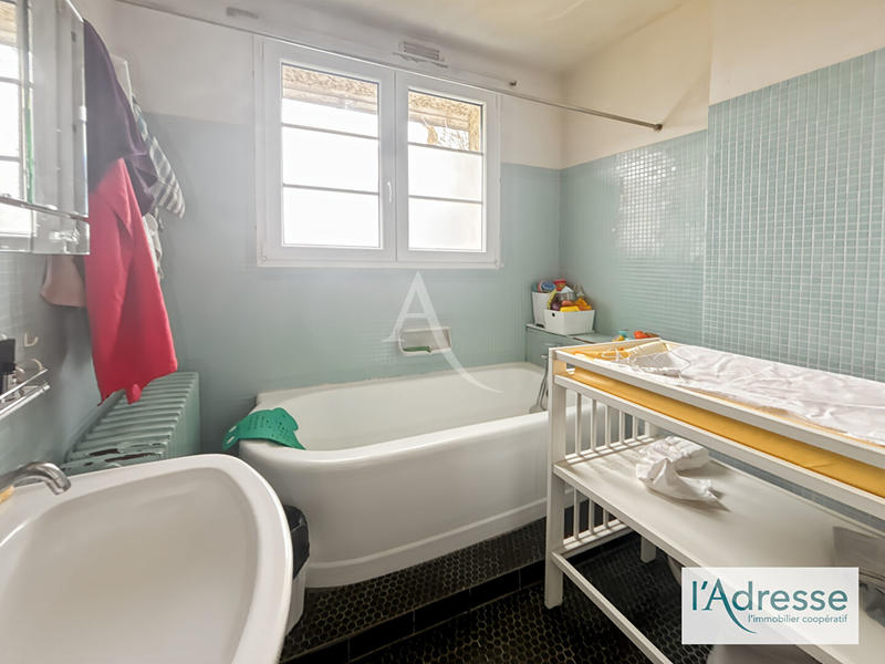 Maison - 258 m² - 7 pièces