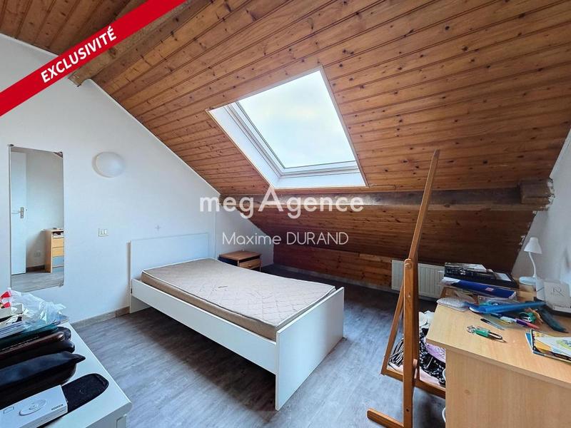 Maison - 182 m² - 9 pièces