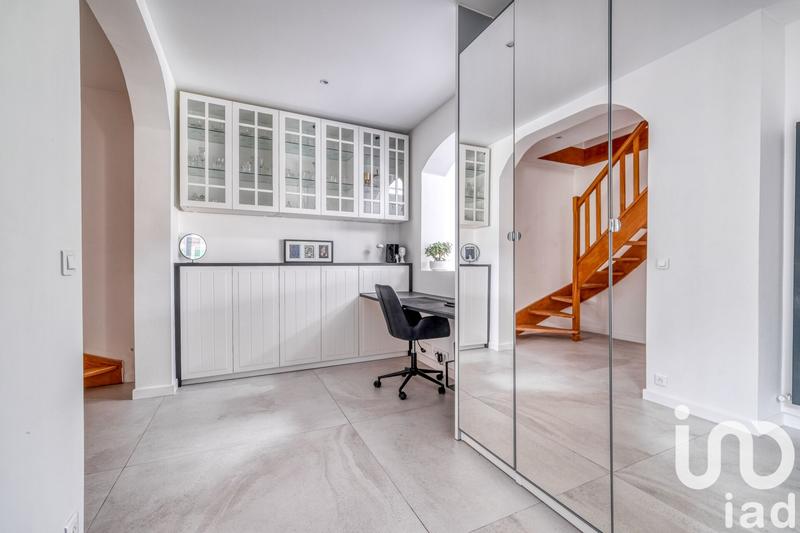 Maison - 166 m² - 7 pièces